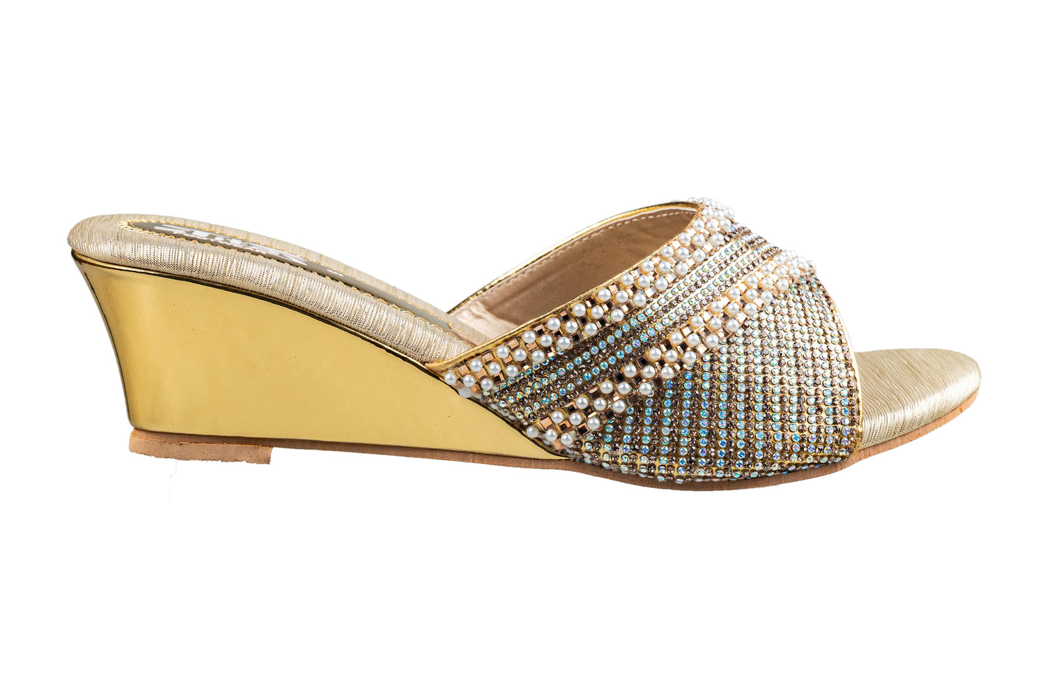 Titas Ladies Golden Wedding Chappal