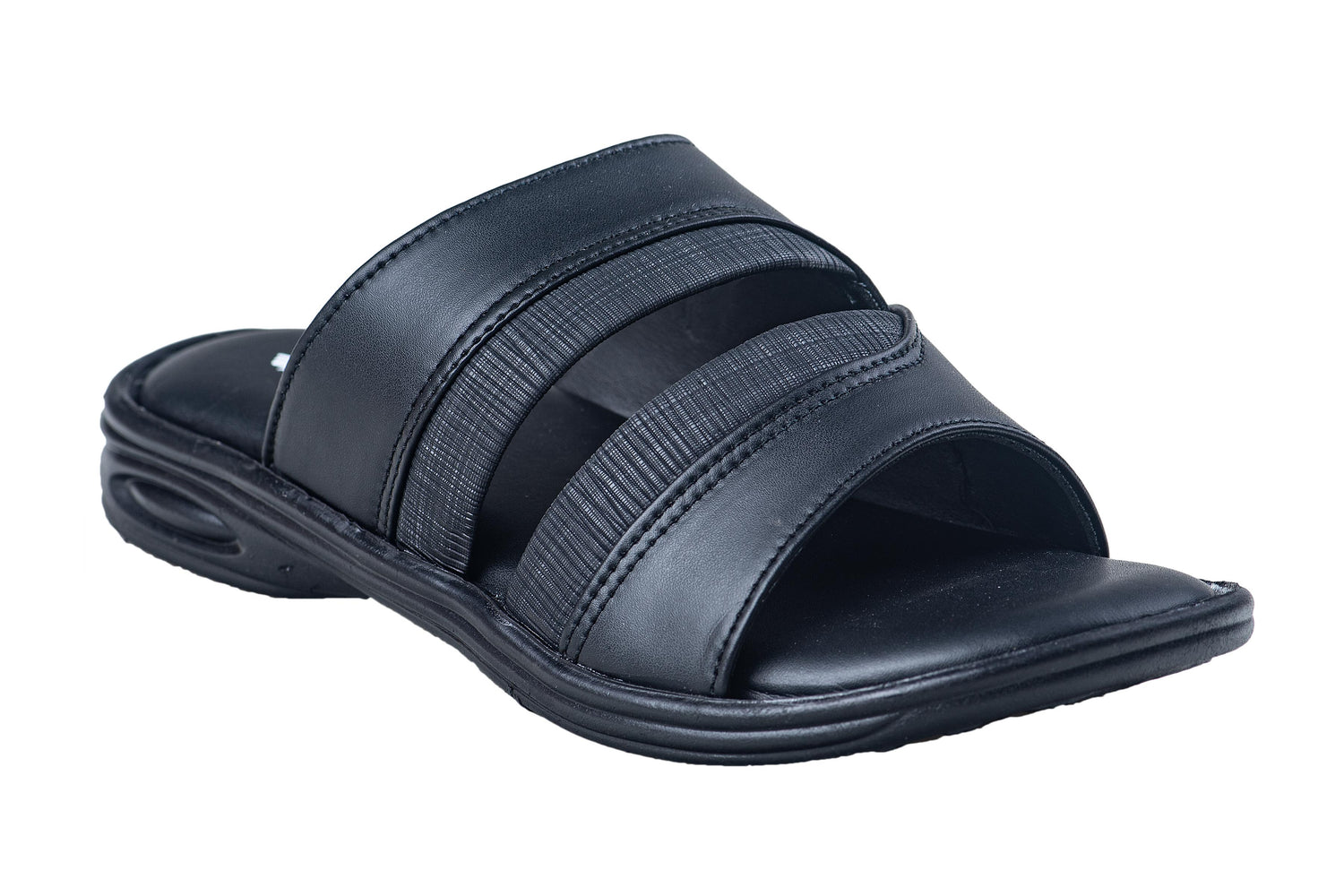 Titas Gents Black Chappal