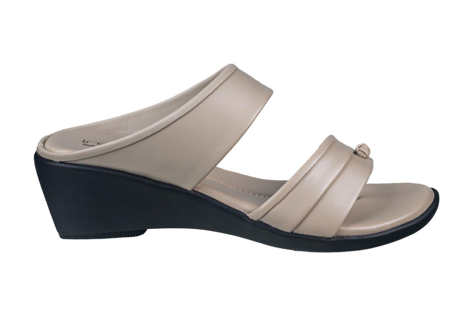 Trendz Ladies Cream Chappal